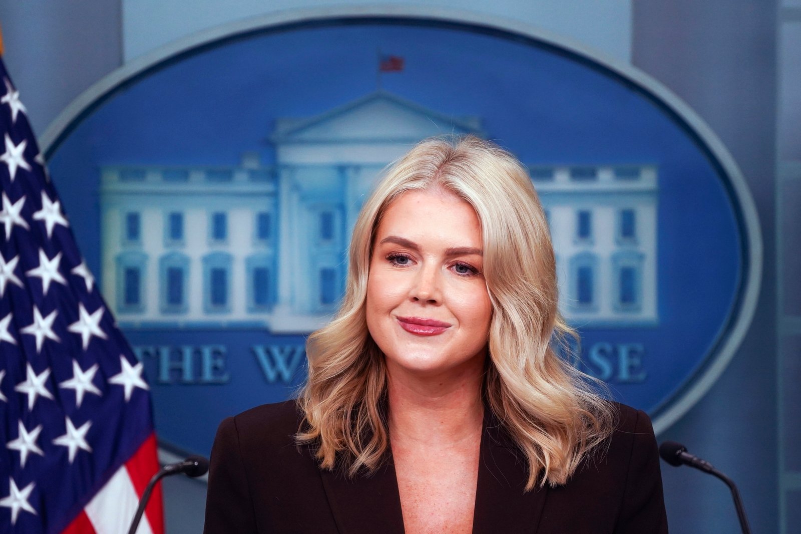 «Твоя мама это сделала». В Белом доме резко ответили на вопрос о переговорах в Будапеште