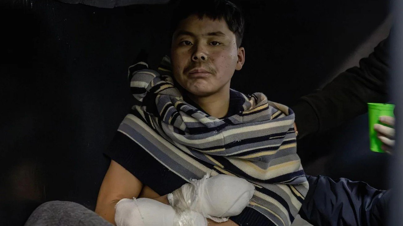 Два пленных солдата КНДР не хотят домой – выразили желание бежать в Южную Корею