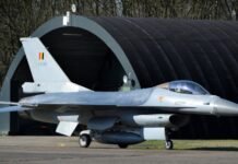 Неизвестные дроны шпионили за F-16 и боеприпасами на авиабазе в Бельгии – министр обороны