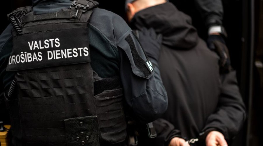 В Латвии задержан мужчина по подозрению в шпионаже на Россию: передал данные об обороне