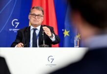 Президент Бундесбанка предложил оживить немецкую экономику повышением пенсионного возраста