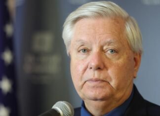 «На усмотрение Трампа»: Грэм раскрыл, что будет в новом документе о санкциях для Путина