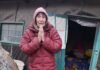 «Вийшла з лікарні, а будинку нема, розвалили бульдозером»: як одинока жінка опинилася на вулиці