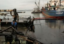 Российская нефть рекордно обесценилась после санкций США: что происходит на рынке