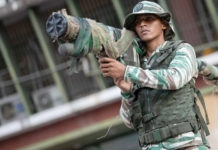 Венесуэла объявила массовую мобилизацию и стягивает войска к границе: что происходит