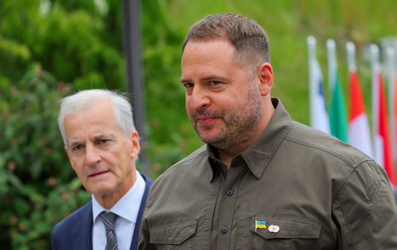 Ермак должен был завтра лететь на встречу с Уиткоффом и зятем Трампа, — Axios