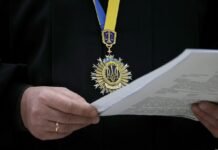 Бухгалтер «схем Миндича» устроился к производителю «Фламинго», чтобы ездить за границу, — САП