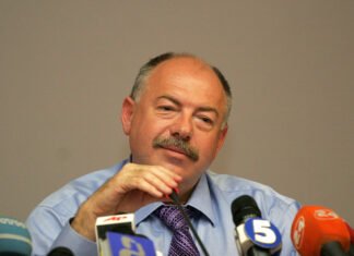 ZN: Во время обысков у Пискуна во Франции нашли 3 кг золота и 18 часов на 1 млн евро