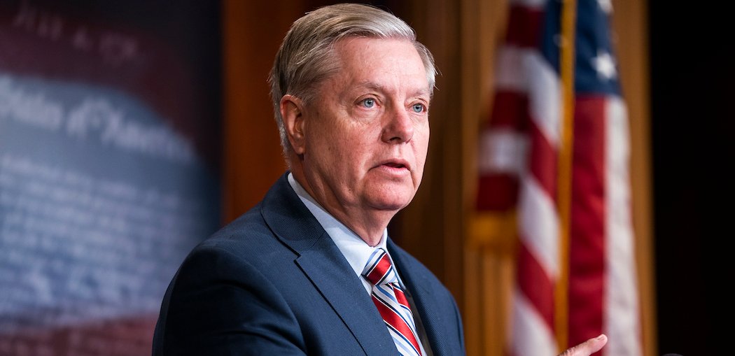 Если РФ откажется от мира, США должны арестовать ее суда и дать Украине Tomahawk – сенатор Грэм