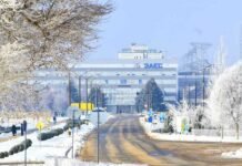 На Запорожской АЭС установили режим прекращение огня: ремонтируют линию электропередач