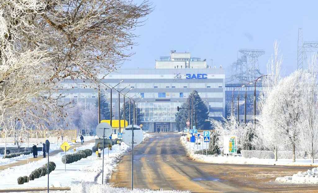 На Запорожской АЭС установили режим прекращение огня: ремонтируют линию электропередач