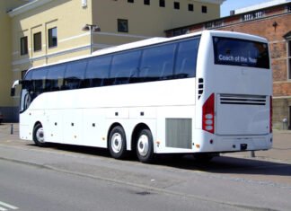 Атака на Киев: есть попадание в депо, поврежден автобус и 20 трамвайных вагонов