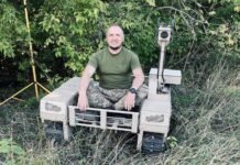 Прикрутили КАБ к дрону. Офицер ВСУ поделился подробностями уникального беспилотного штурма