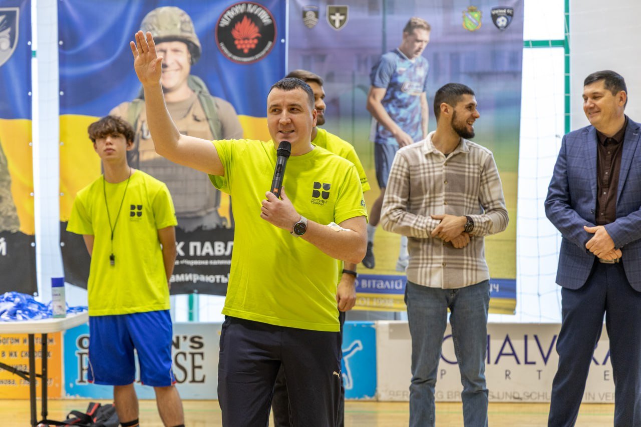 У Вінниці до десятиріччя флорбольного клубу «Маяк» провели обласний дитячий турнір