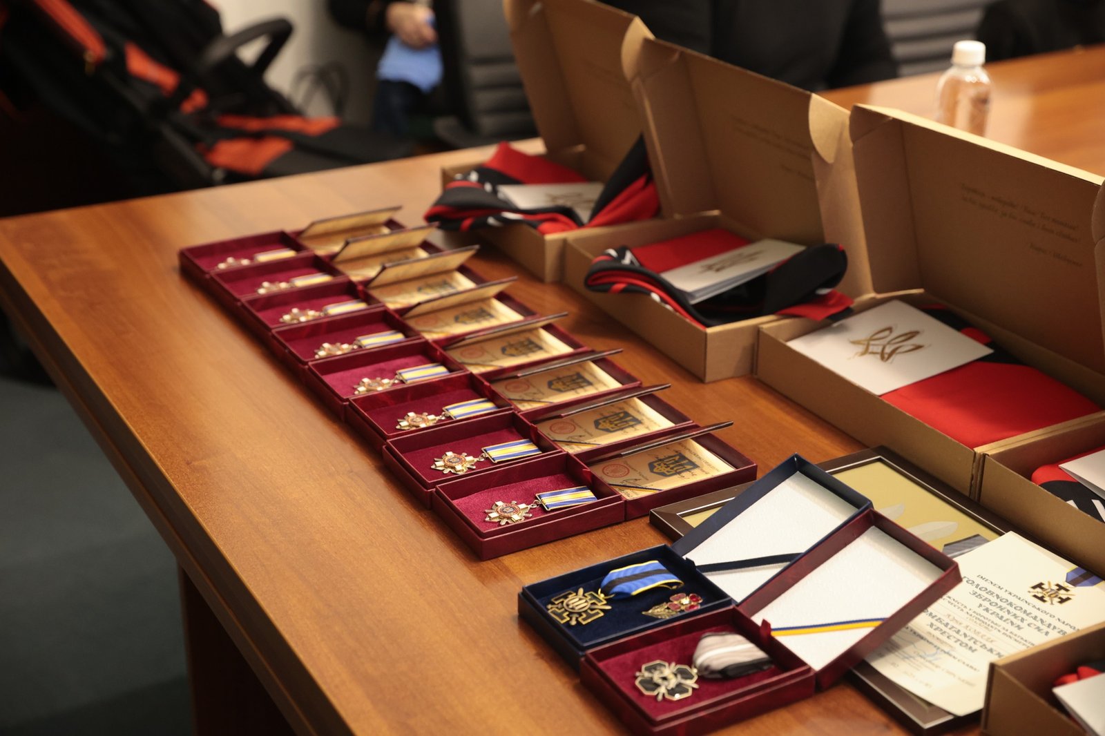 Родинам загиблих воїнів бригади «Червона Калина» передали ордени «За мужність»