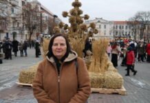 У центрі Вінниці біля Вежі Артинова встановили «Дідух Єднання»