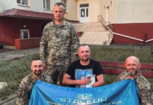 «Думаю про сім’ю — і рухаюся вперед»: ветеран після протезування сів за кермо та зайнявся боротьбою на татамі