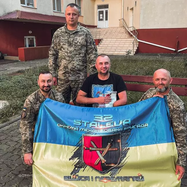 «Думаю про сім’ю — і рухаюся вперед»: ветеран після протезування сів за кермо та зайнявся боротьбою на татамі