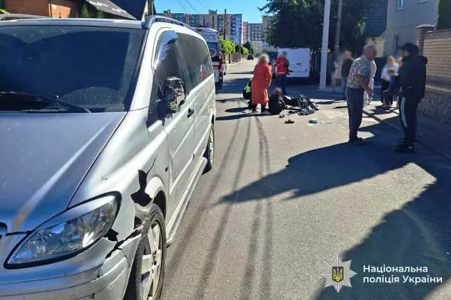 П’яний водій у Гайсині збив 17-річну дівчину та її маму, які їхали на електроскутері. Вирок суду