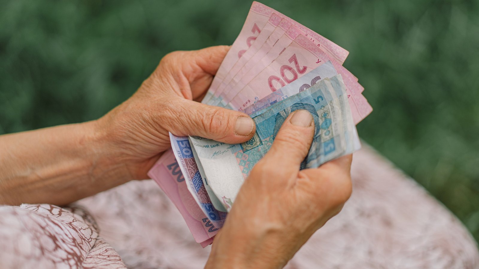 63 000 пенсионеров в Украине получают выплаты меньше прожиточного минимума – Опендатабот