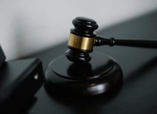 «Схемы»: За двух нардепов по делу о взятках за голосование внесли миллионные залоги