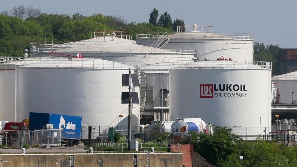 Силы обороны поразили три буровые установки «Лукойла», «Бук-М3» и склад оккупантов – видео