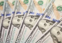 «Я думаю, это замечательно». Трамп одобрил снижение курса доллара