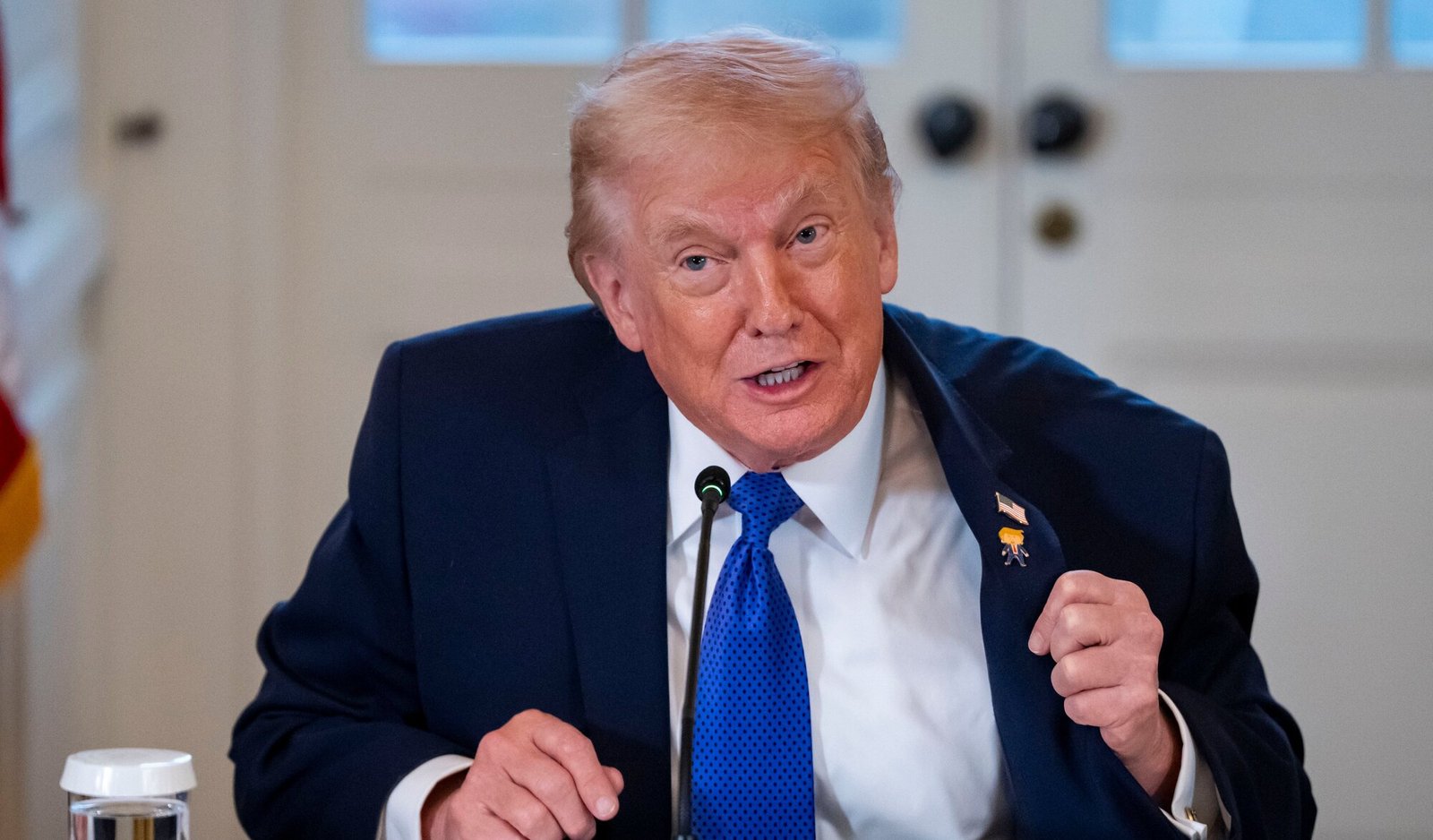 Трамп объявил чрезвычайное положение в США из-за «угрозы» со стороны Кубы