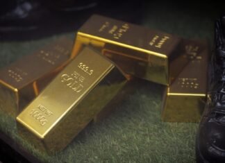Цены на золото и серебро обновили рекорды после заявлений Трампа о Гренландии