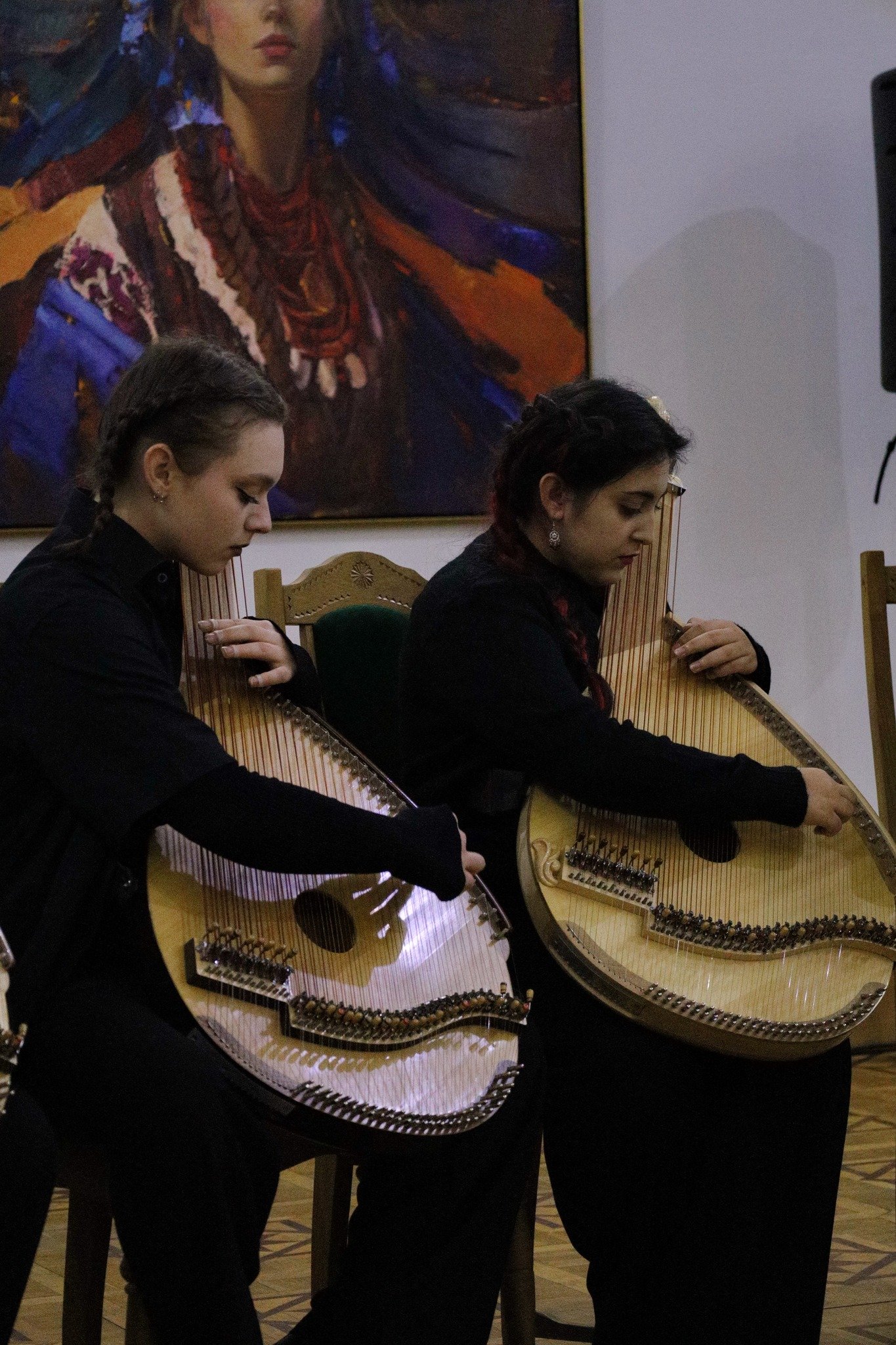 У Вінниці відкрили виставку «Незламні» про героїзм і єдність нації