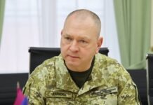 СМИ писали о «списании» экс-главы ГПСУ Дейнеко со службы: правда ли это