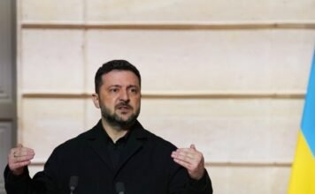 «Слова и просьбы в Москве не слышат». Зеленский призвал США усилить санкции против России