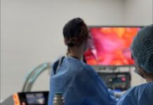 У лікарні ім. Пирогова успішно провели складну онкоурологічну операцію