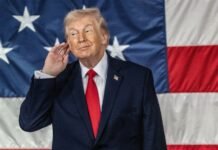 Зеленский назвал несправедливым, что Трамп призывает к уступкам Украину, а не Россию