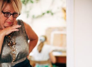 Світ може підтримати українських дітей: проєкт фонду вийшов на GlobalGiving (Пресслужба МБФ «Без Коронів»)