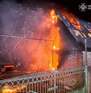 У Могилеві-Подільському горів торговельний центр