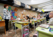 В школах Украины простились с совковой традицией: избавились от одного слова