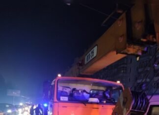 На Коріатовичів автокран переїхав чоловіка. Він помер до приїзду медиків. ВІДЕО