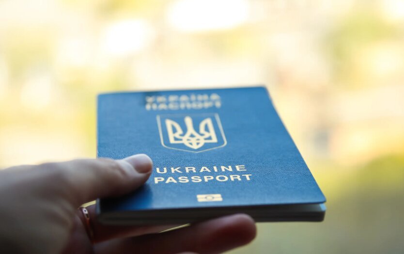 Поездка в Европу: какие документы требуют в поездах и на границе