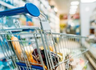 Украинцы тратят более 80% бюджета на базовые потребности. Это вдвое больше мирового уровня