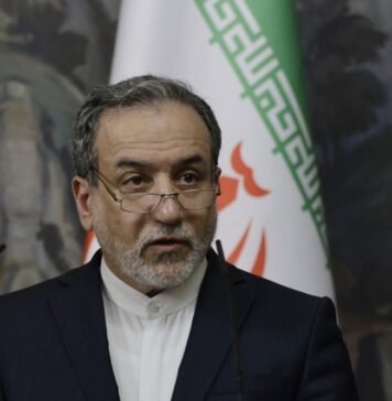 Воюя с США, Иран признал военное сотрудничество с Россией и Китаем