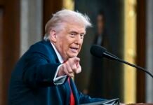 Трамп заявил о нескольких кандидатах на должность лидера Ирана. Постарается, чтобы выжили