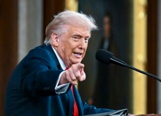 Трамп заявил о нескольких кандидатах на должность лидера Ирана. Постарается, чтобы выжили