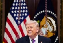 Трамп: Зеленский должен взяться за дело и заключить соглашение