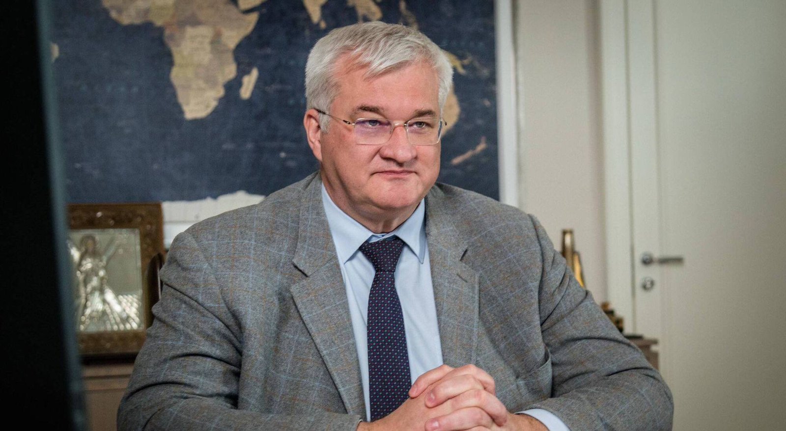 Глава МИД: Украина вернула семерых инкассаторов, которых удерживала Венгрия – видео