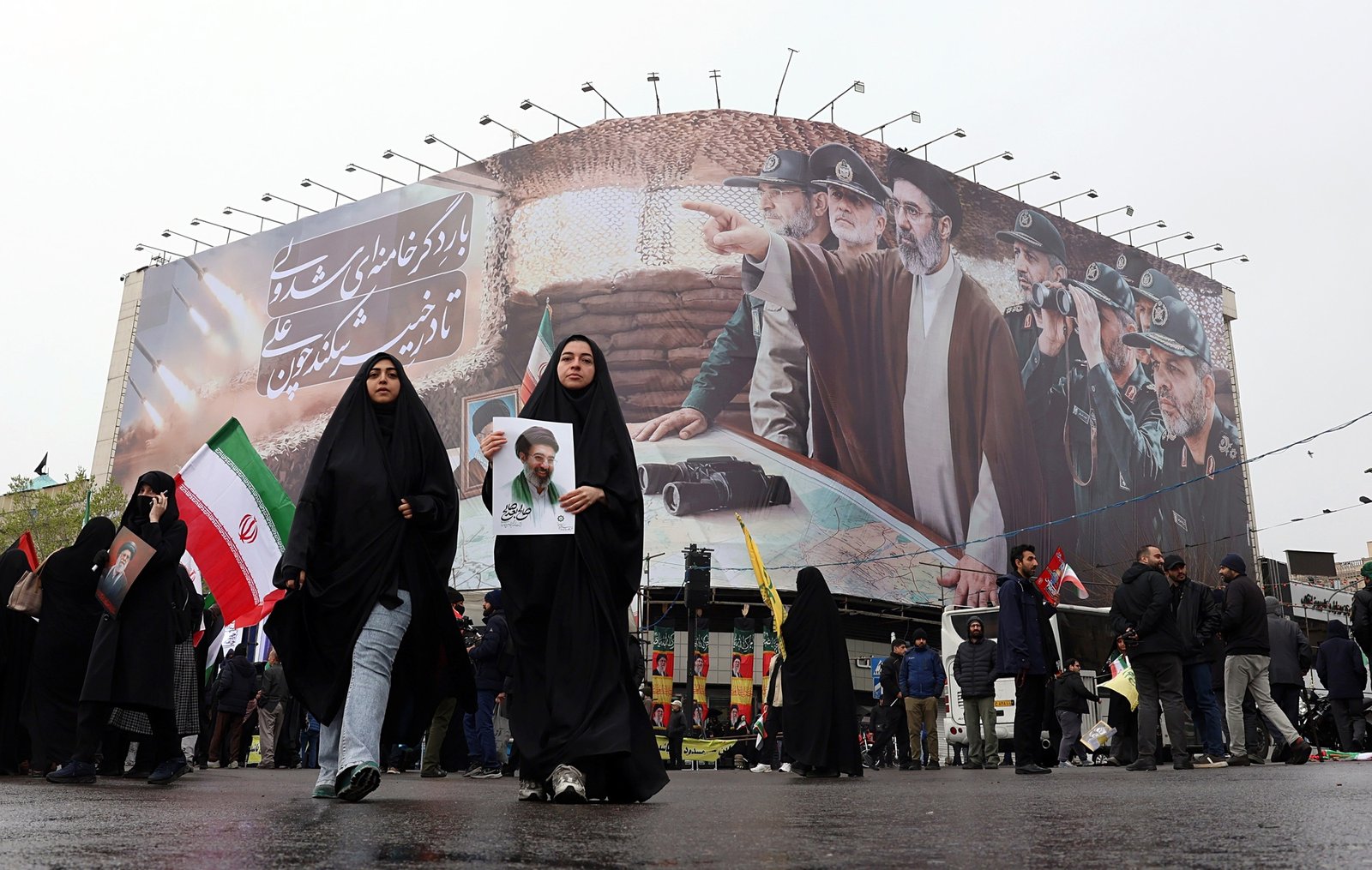 Обученные и вооруженные курды могли бы бросить вызов режиму в Иране – ученый