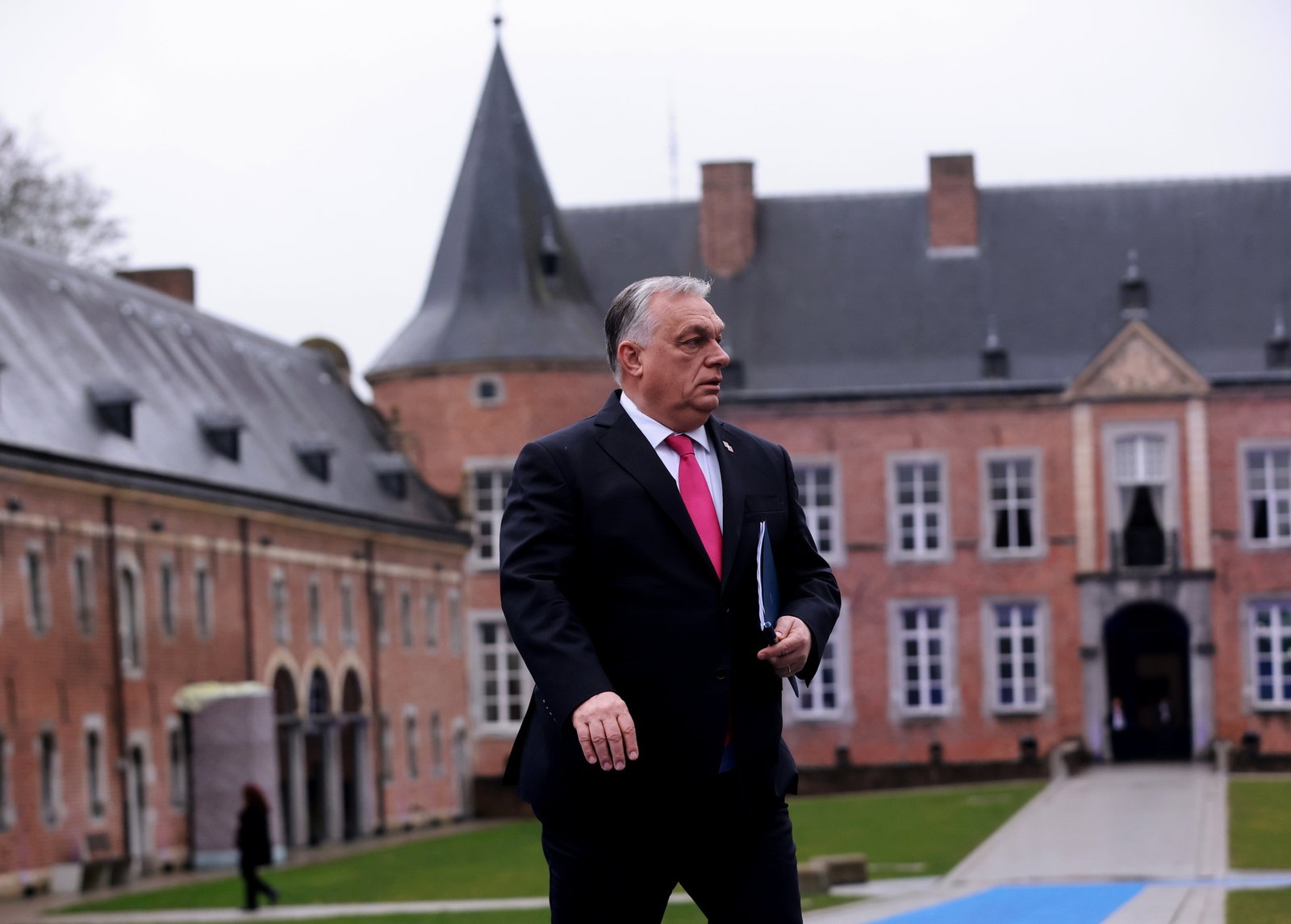 «Где делся тот Виктор?» Ющенко написал открытое письмо Орбану и запостил архивное фото