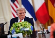 Axios: Трамп отклонил предложение Путина о перевозке иранского урана в Россию