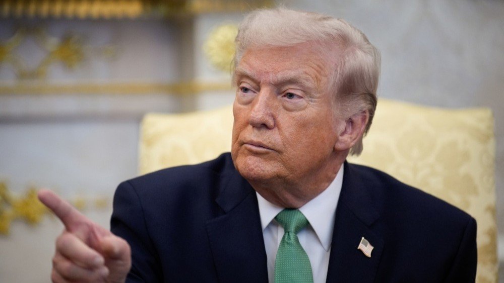 После обращений, угроз и отказа от большинства союзников Трамп заявил, что США помощь и не нужна