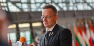 Брюссель захотел объяснений от Венгрии насчет возможных контактов Сийярто с Кремлем